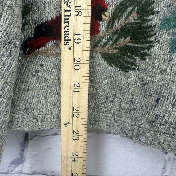 💸Sold💸 Northern Isles Bird Cardigan Sweater Med Cardinals Blue Jays Embroidered - Picture 12 of 13